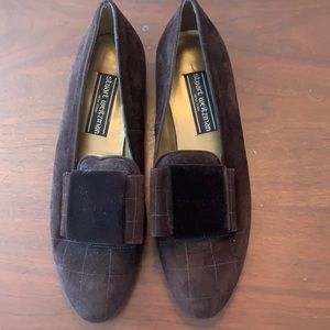 Stuart Weitzman Brown suede flats with bows 8.5